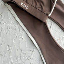 Load image into Gallery viewer, Oaka Essential Flare - Brown/Cream Rib