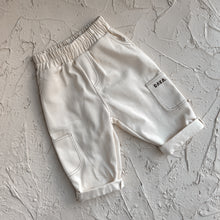 Load image into Gallery viewer, Oaka Essential Baggy Pant - Cream Cotton Twill
