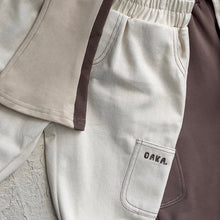 Load image into Gallery viewer, Oaka Essential Baggy Pant - Cream Cotton Twill
