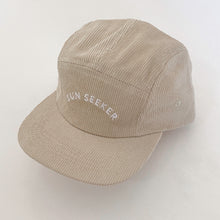 Load image into Gallery viewer, The best Baby and Kids Beige corduroy 5 panel hat. Available at Oaka Bambino. Worldwide shipping.
